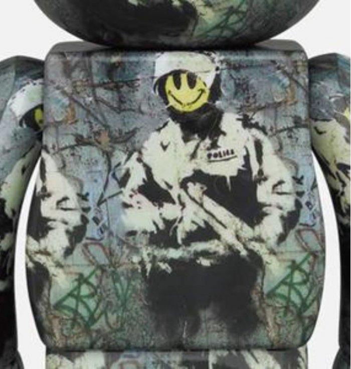 Bearbrick - Riot Cop (Brandalism x Banksy) - 400% + 100% Medicom Toy - 3