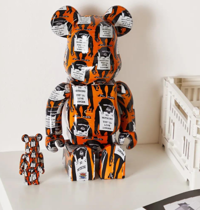 Bearbrick - Banksy Brandalism - Monkey Sign - 400% + 100%  - 1