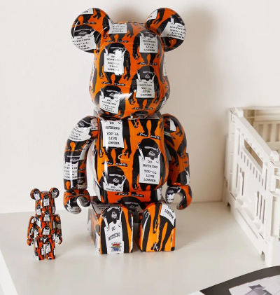 Bearbrick - Banksy Brandalism - Monkey Sign - 400% + 100%