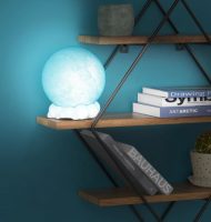 MOB - Enceinte lumineuse Lune MOB - des idées cadeaux tech et design pour les grands enfants - 3