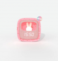 MOB - Billy Clock - Menthe à l'eau / Grenadine MOB - des idées cadeaux tech et design pour les grands enfants - 1