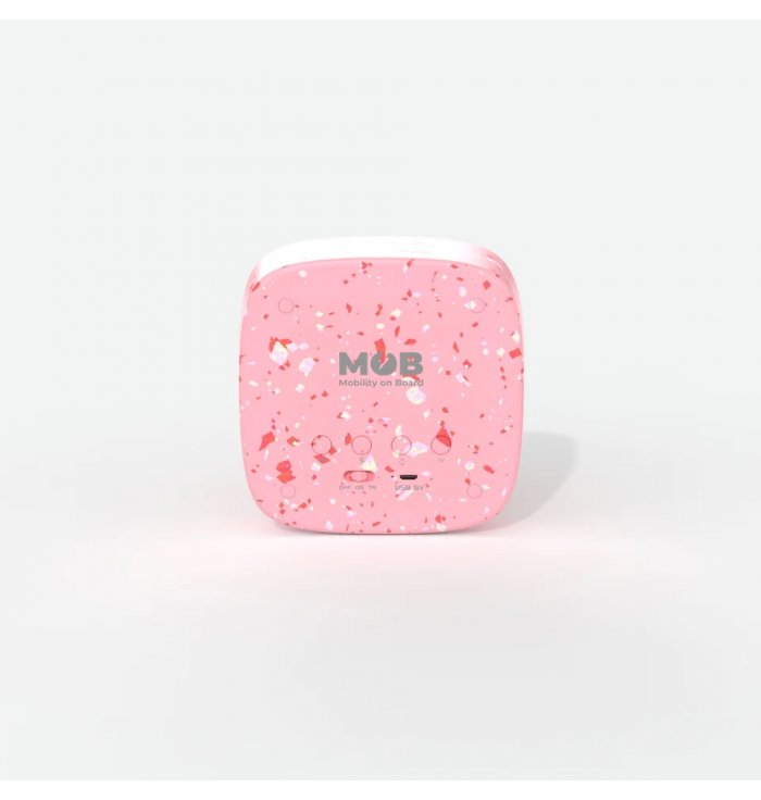 MOB - Billy Clock - Menthe à l'eau / Grenadine MOB - des idées cadeaux tech et design pour les grands enfants - 2