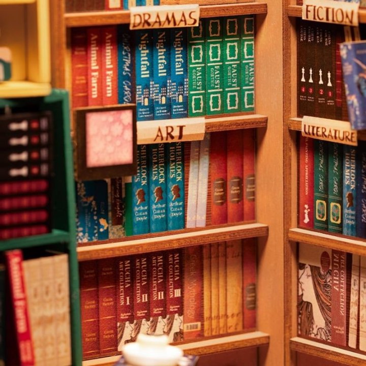 Rolife - BookNook - Bookstore - TGB07