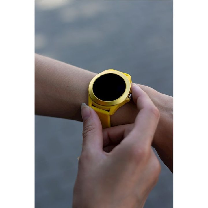 Montre Connectée à Votre Couleur Préférée