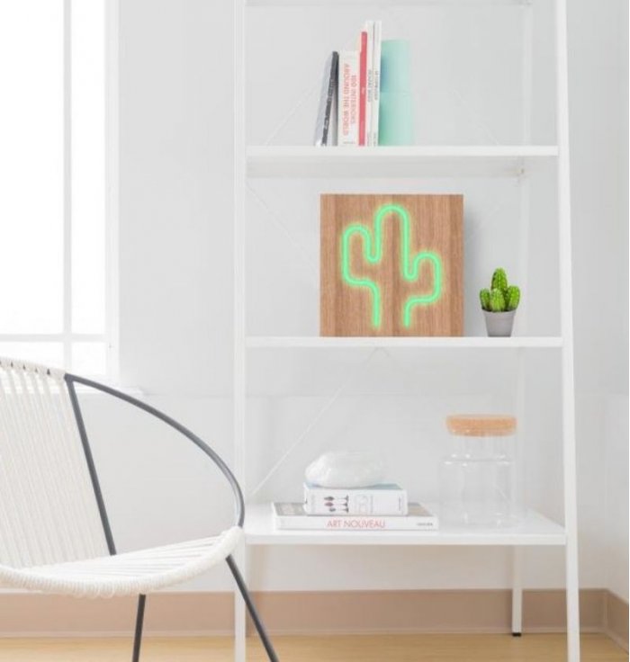 BigBen - Enceinte Neon Bois avec induction - Cactus - taille S  - 1