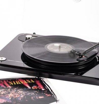 Elipson - Platine Vinyle - Chroma 400 - Fabriquée En France, la Chroma 400 est une platine vinyle à la finition laquée brillante