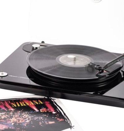 Elipson - Platine Vinyle - Chroma 400 - Fabriquée En France, la Chroma 400 est une platine vinyle à la finition laquée brillante