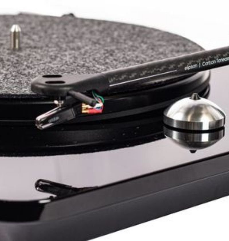 Elipson - Platine Vinyle - Chroma 400 RIAA BT - Fabriquée En France, la Chroma 400 RIAA BT est une platine vinyle à la finition 