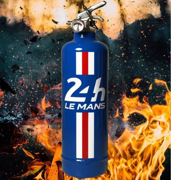 Fire Design - Extincteur - 24H Bandeau - La plus grande course d'endurance. Mythique et ancrée dans l'histoire, elle rivalise le