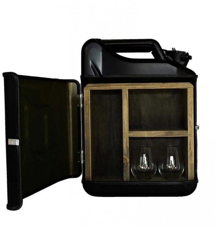 Designed By Man - Jerrycan Bar - Gin - Noir - Les jerrycans en acier étaient à l'origine utilisés pour transporter le carburant 