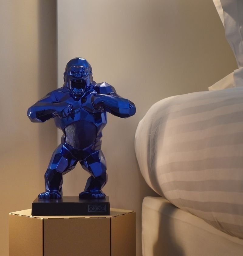 Orlinski - Kiwi Kong - Chrome - Enceinte et chargeur induction - Les kiwi kong par Richard Orlinski. Une sculpture avec une ence