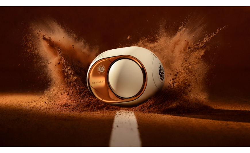 Devialet × Roland-Garros : la Phantom Ultimate s'habille de terre battue